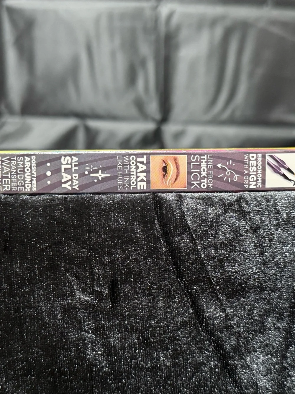 Urban Decay 24/7 Inks Liquid Eyeliner in shade “Mucho Mucho”
